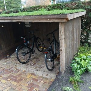 Resultaat: Resthout uit remmingwerken toegepast in fietsenschuur